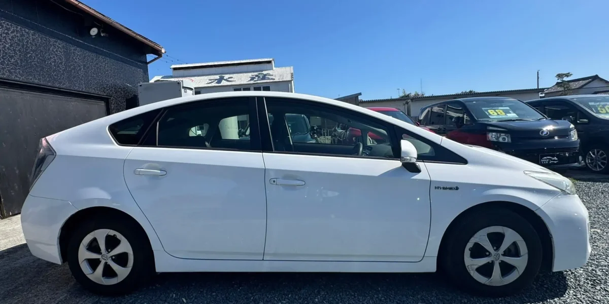 TOYOTA PRIUS KOKI HYBRID - 9