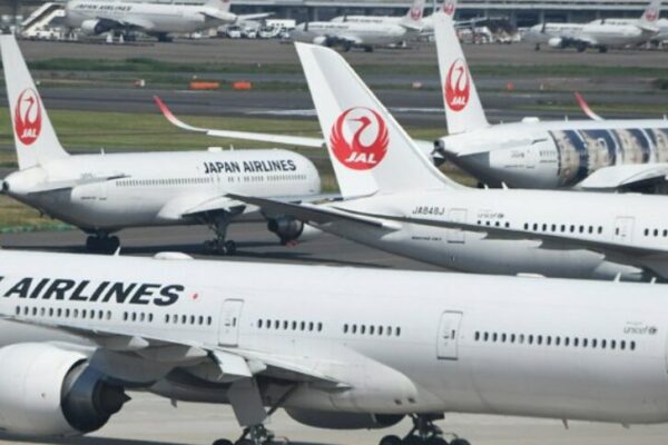 Fiasco aéreo com a JAL – Companhia deve devolver dinheiro de investimento do governo