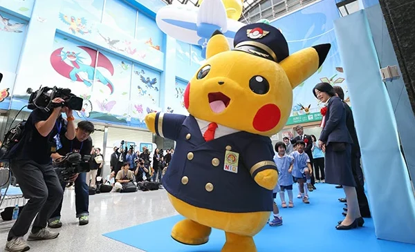 Pikachu pousa em Noto